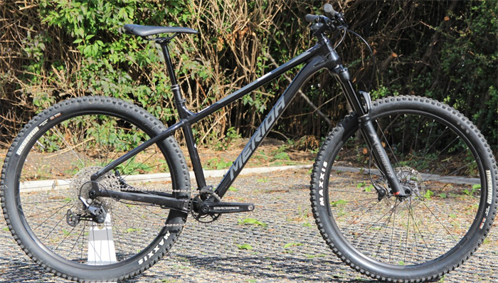 BIG.TRAIL 600 Glossy Black(Matt Cool Grey) L(17) - BAZAR